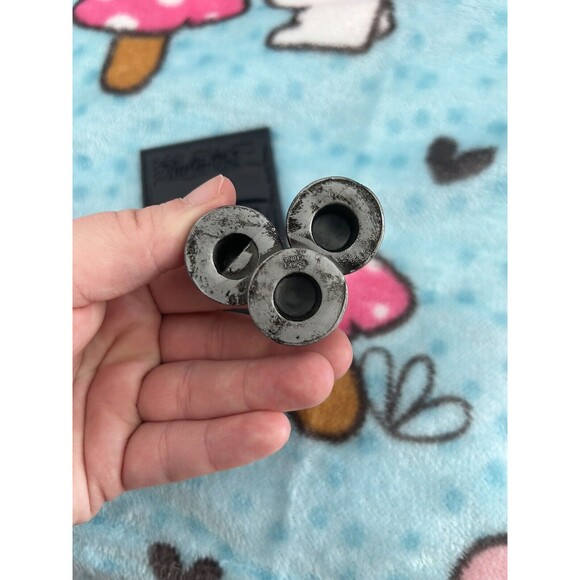 Yugioh Figure - 2002 Magic Hats w/ Card - Mattel 2" Mini Anime Vtg - Picture 3 of 4